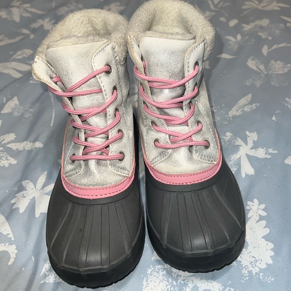 Gymboree winter boots - Picture 1 of 6